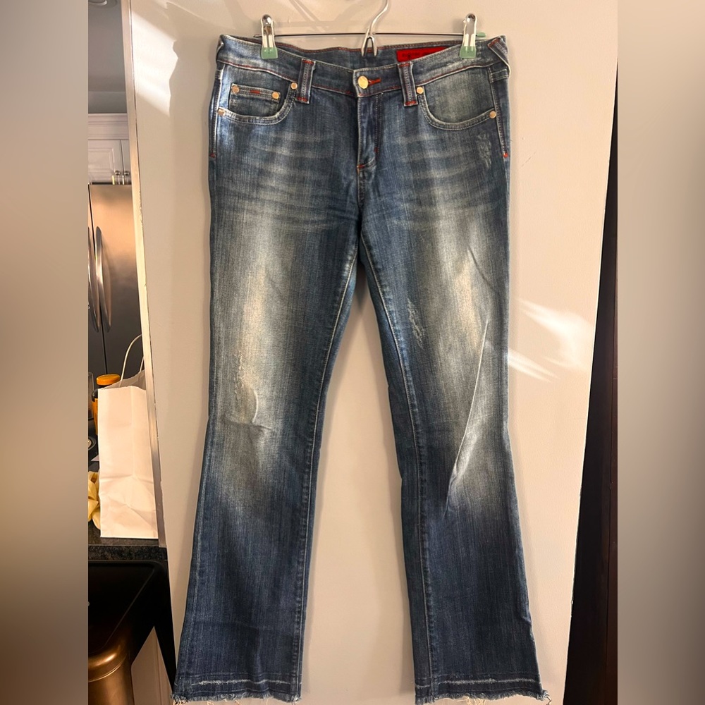 Great bootcut Jean. Used but in good condition